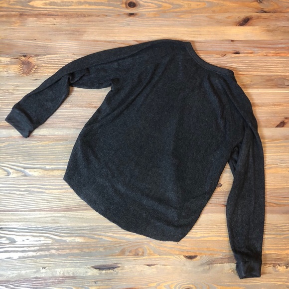 Billabong Gray V-Neck Pullover - Picture 2 of 4